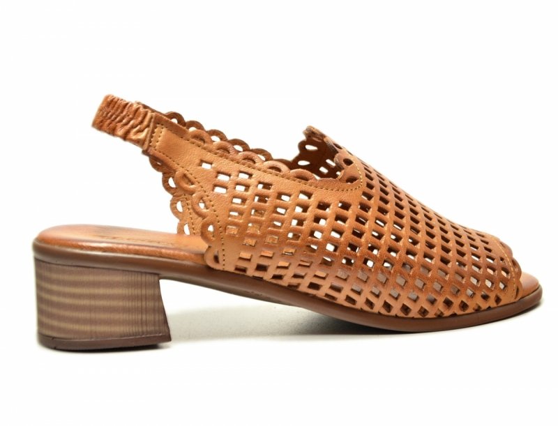 Sandałki 36 Sokolski skóra 708 camel skórzane na obcasie