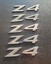 EMBLEMAT NAPIS  Z 4  BMW Z4 E85 E86 ORYGINAŁ NA KLAPĘ