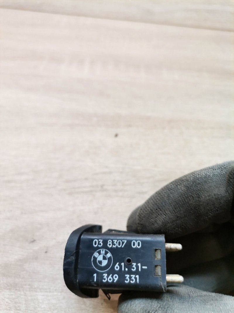 PRZEŁĄCZNIK WŁACZNIK REGULACJI LUSTEREK BMW Z3 1369331