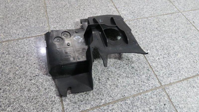 KIEROWNICA POWIETRZA PRAWA KANAŁ BMW Z3 8399503