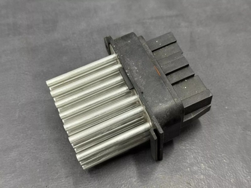 JEŻ REZYSTOR OPORNICA DMUCHAWY BMW Z4 E85 E86 6915731