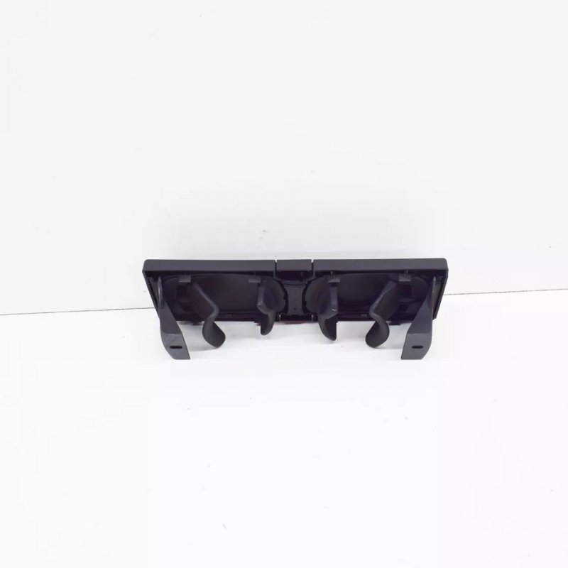 UCHWYT NA KUBKI OBROTOWY W TUNEL CUP HOLER BMW Z3 ORYGINAŁ 8398250