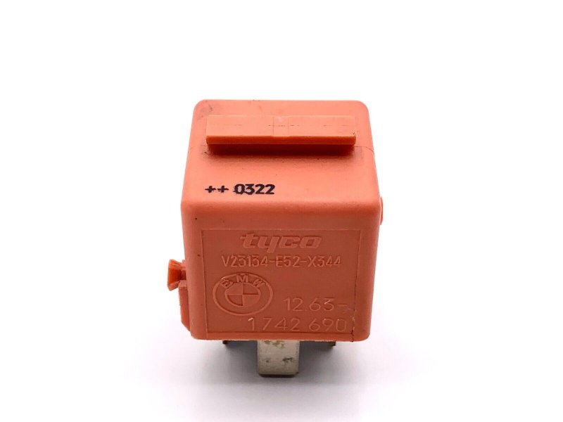 PRZEKAŹNIK CZERWONY BMW Z3 Z4 Z8 1742690