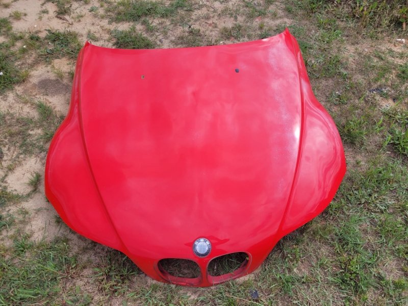 MASKA POKRYWA SILNIKA BMW Z3  CZERWONA BEZ RDZY 1 LAKIER 