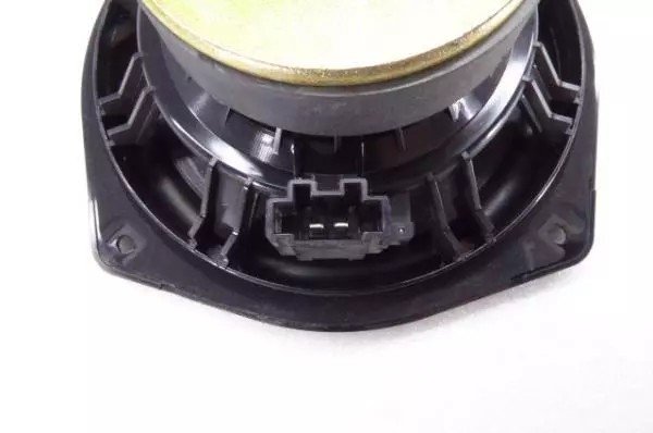 GŁOŚNIK NISKOTONOWY BASOWY BMW Z4 E85 E86 HIFI 2 OHM 6915840 PRZEDNI 