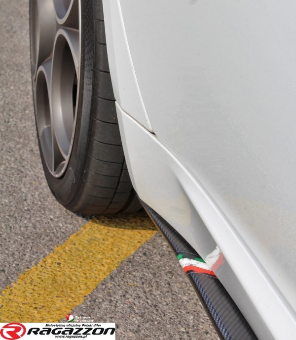 Dokładki progów side lips STILE ITALIA CARBON Alfa Romeo Giulia 2016 - 2024