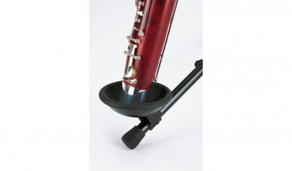 K&amp;M 15010 (150/1) stojak do fagotu/ klarnetu basowego/klarnetu altowego Es