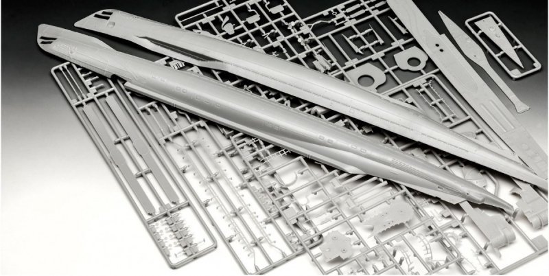 Revell Model plastikowy German Submarine T.IX C/40 1/144