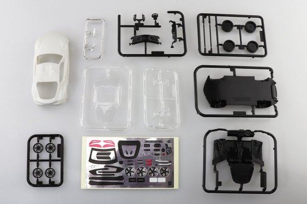 Aoshima 05886 1/32 SNAP KIT#10-B Toyota GR Supra (White Metallic)