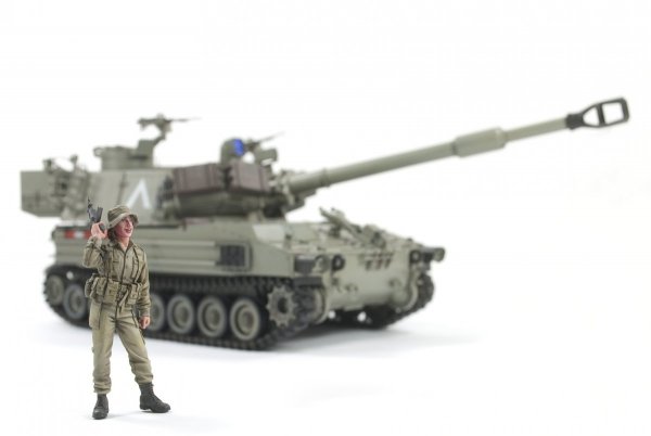 AFV Club AF35293 IDF M109A2 DOHER 1/35