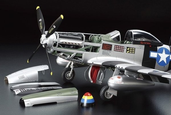 Tamiya 60323 1/32 P-51D/K Mustang Pacific