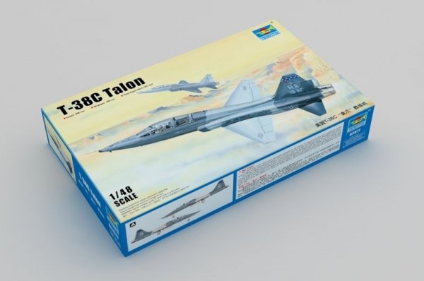 Trumpeter 02877 U.S. T-38C Talon