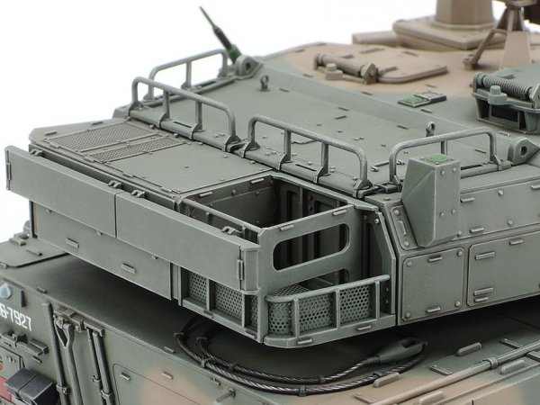 Tamiya 35383 1/35 Japan Ground Self Defence Force Type 16 Mobile Combat Vehicle C5 with Winch