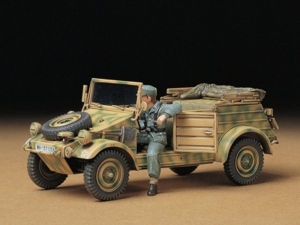 Tamiya 35213 German Kuebelwagen Type 82 1/35