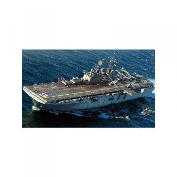 Hobby Boss 83407 Uss Bonhomme Rich.