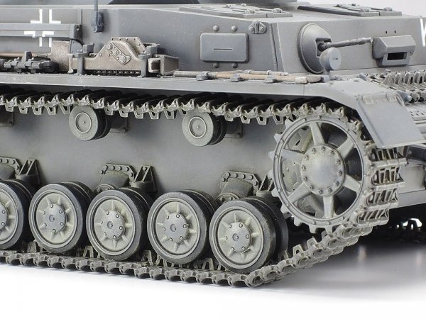 Tamiya 35374 1/35 German Panzerkampfwagen IV Ausf.F