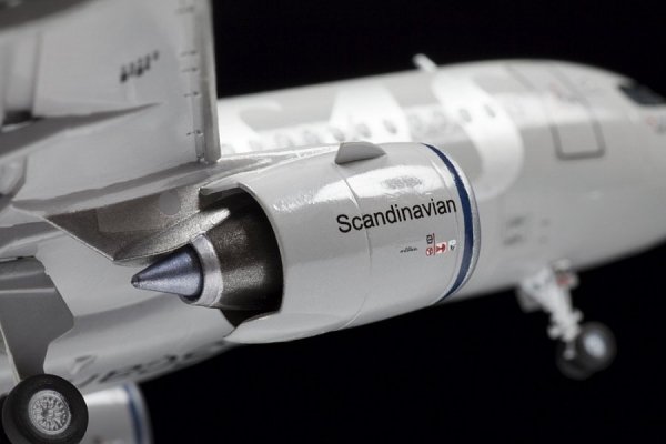 Zvezda 7037 Airbus A320 NEO 1/144