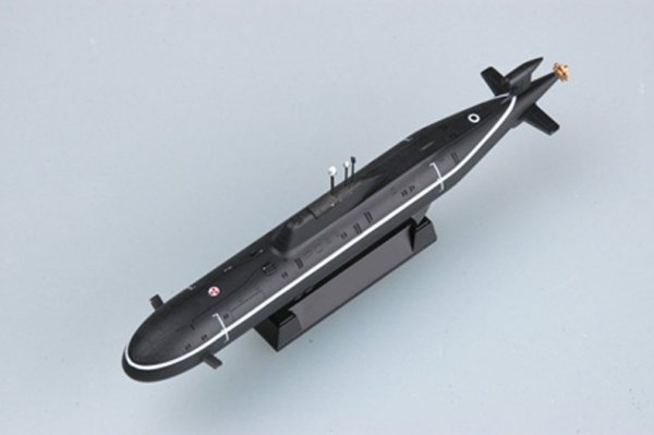 Hobby Boss 87005 Akula Class Sub.