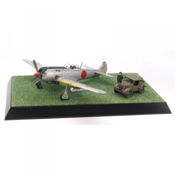 Tamiya 61116 1/48 Nakajima Hayate Frank & Kurogane