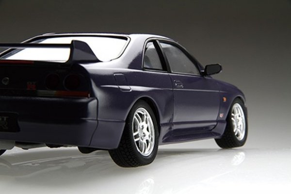 Fujimi 046273 1/24 ID-39 Nissan Skyline R33 V-Spec