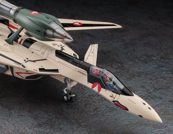 Hasegawa 65885 YF-19 w/ Fast Pack &amp; Fold Booster 1/72