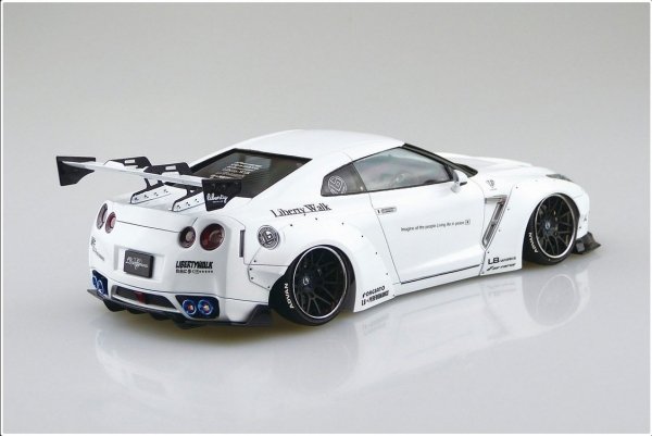 Aoshima 05590 1/24 LB#11 LB Works R35 GT-R Type 1.5