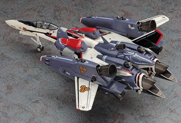 Hasegawa 65727 VF-25F/S Super Messiah Macross Frontier 1/72