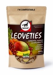 Smaczki marchewka, mango i kwiat róży