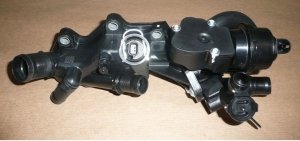 ORIGINAL Thermostatgehäuse  Renault Captur, Clio Megane III  1.2 TCE ohne OVP 110601560R