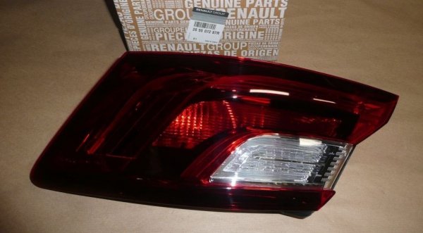 ORIGINAL HECKLEUCHTE RÜCKLEUCHTE RÜCKLICHT RECHTS FÜR RENAULT MEGANE IV 265507297R