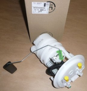 POMPE À CARBURANT complète CITROEN C5, C5 II 2.0 16V HPI CITROEN C4, PEUGEOT 307, 308, 3008 01-04 ,  1611118380