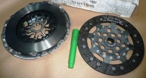 Kit d'embrayage d'origine Renault Mégane III 08- 1.9 dCi, 302057908R