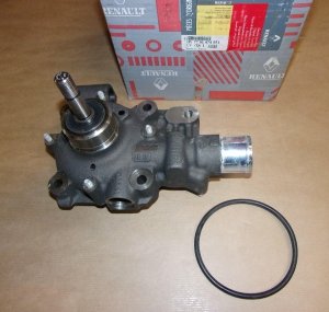 Original  pompe à eau Renault Mascott 2.8TD ,  7701474551