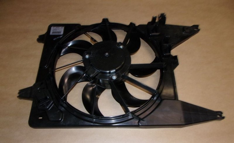 Ventilateur complet pour Dacia Sandero I 1.5 DCI, 214814342R, 