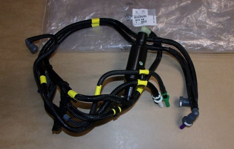 Conduite de carburant Peugeot 208, 308 1.6 HDI, 1574.A0, 1574A0