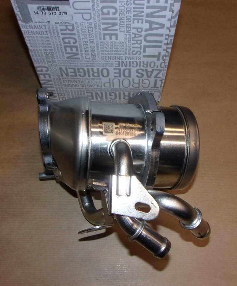 Refroidisseur de gaz d'échappement EGR Renault Scenic IV 1.7DCI, 147357337R,