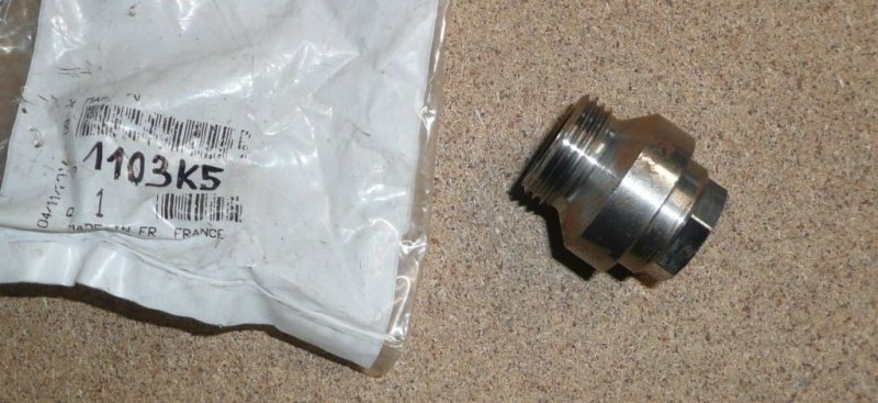 Conduite de radiateur d'huile Citroën C3 II 1.6 16V, 1103.K5, 1103K5