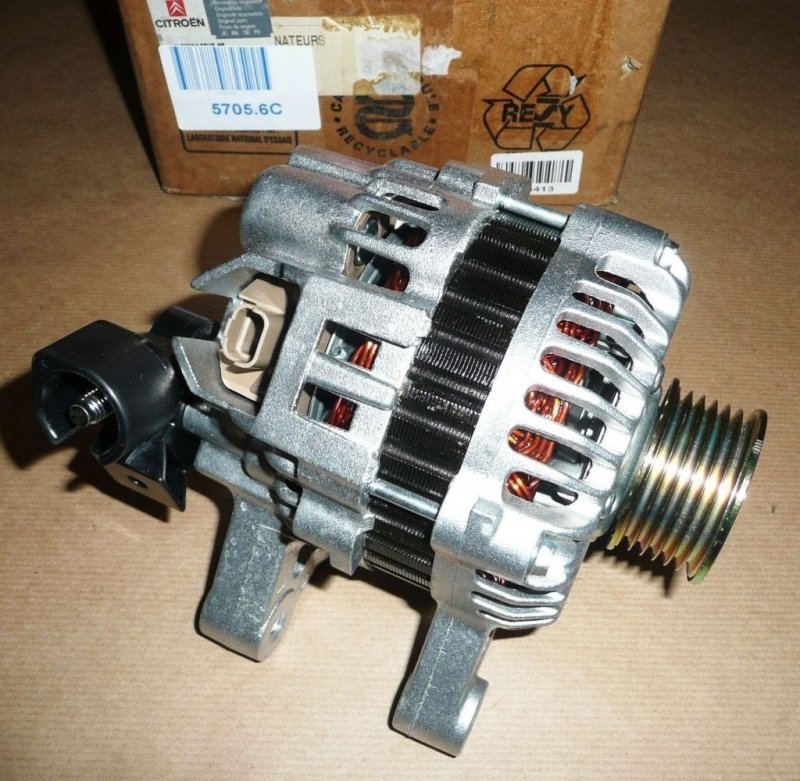 Générateur d'origine alternateur Citroën C2 C3 Pluriel Peugeot 207 307 11 14 i 16 16V 57056C, 5705.6C