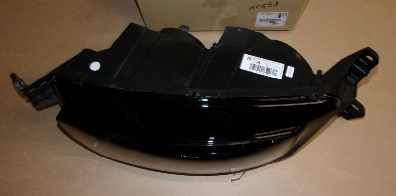 Bras de suspension Peugeot 208 II droit, 9857897880, 9857897880, 