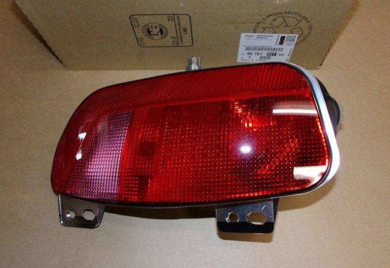 Feu arrière Citroën C4 II gauche, 9676122780, 9676122780, 