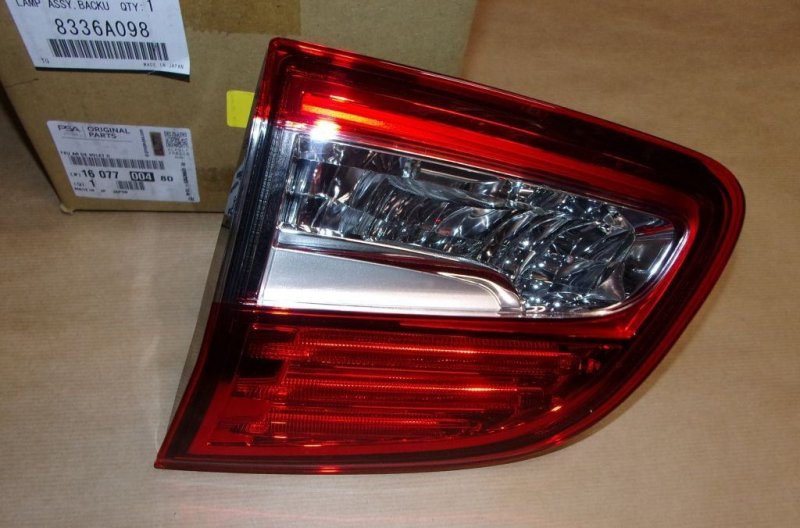 FEU ARRIÈRE Citroën C4 AIRCROSS DROIT ,  1607700480