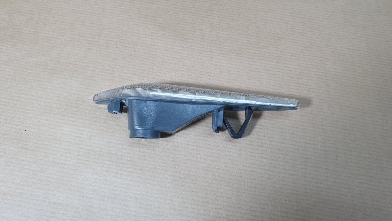 Pièce d’origine  Répétiteur de clignotant pour Fiat TIPO 2015|} gauche, 60686517