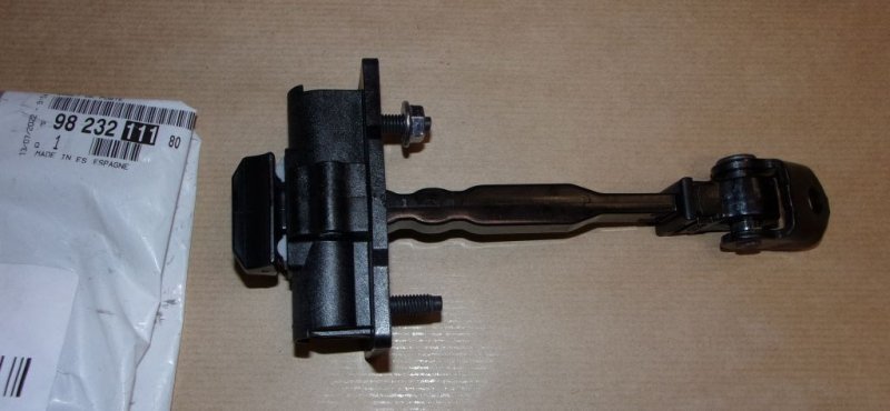 Butée de porte Peugeot 208 II avant, 9823211180, 9823211180, 