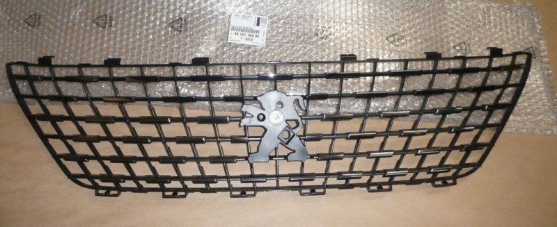  Grille de calandre Peugeot 5008 II, 9815336080, 9815336080, 