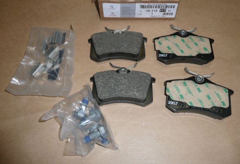 Plaquettes de frein Citroën C3, DS3 Peugeot 207, 208, 2008 arrière Citroën C3 Aircross/Picasso, C4 Cactus Lucas  ,  1631831780