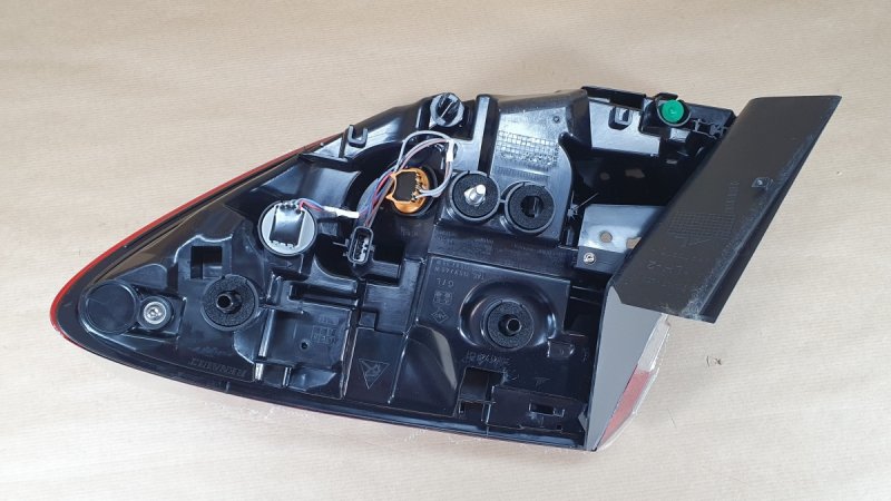 Feu arrière gauche d'origine Renault Captur II, 265558746R