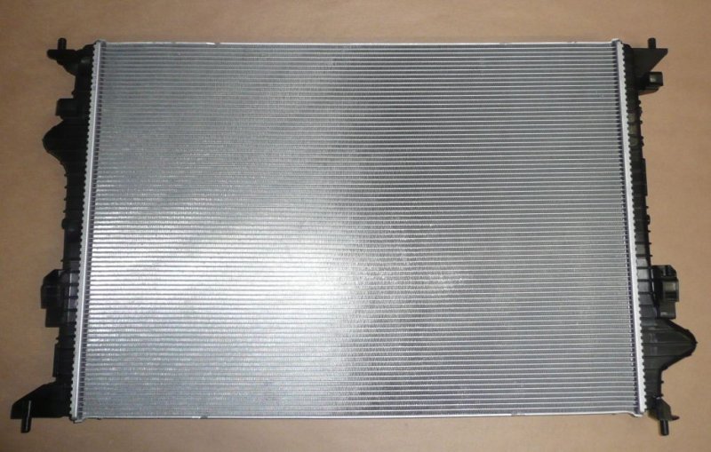 Radiateur d'eau Renault Kadjar 1.5DCI 18|}, 21410HV80A, 