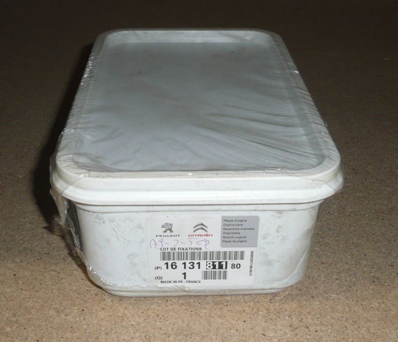 Kit de fixation du hayon Citroën C4 Picasso  ,  1613181180