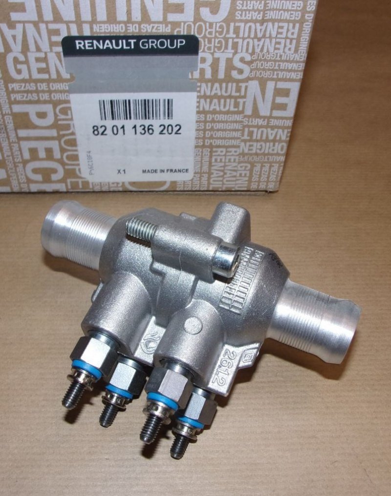 Original  Chauffe-eau Renault Master III , 8201136202