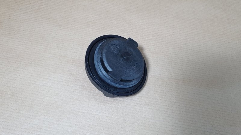 Bouchon de remplissage d'huile d'origine Opel Astra J 1.4 Turbo  ,55566555